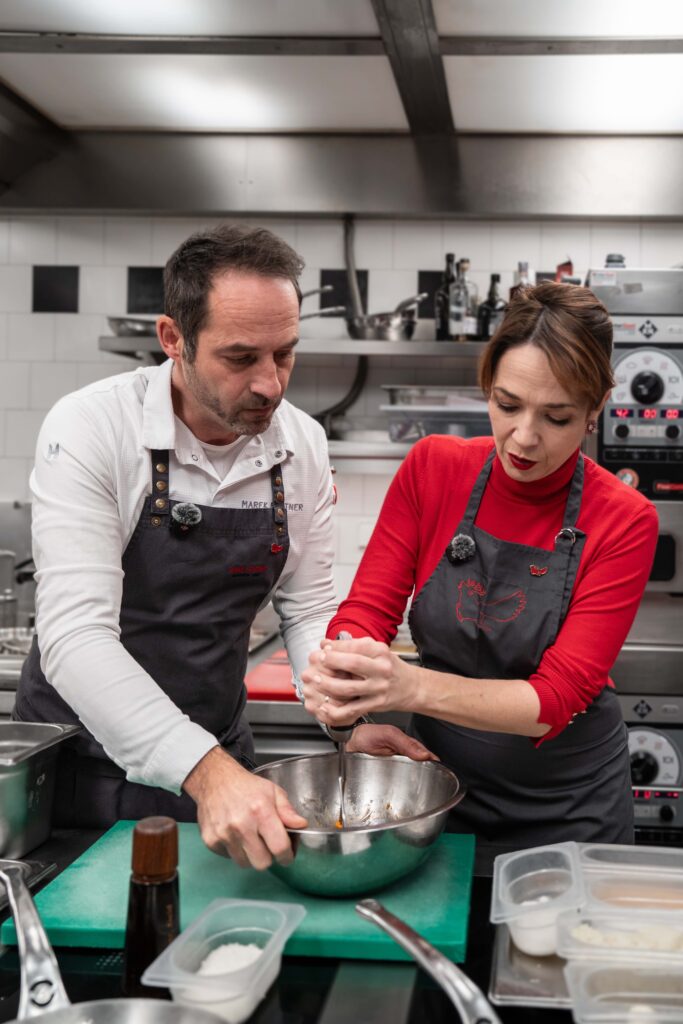 Pražské Příkopy: Dobrovaření s Terezou Kostkovou v restauraci Červený Jelen pomůže SOS dětským vesničkám