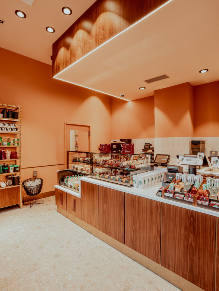 Starbucks rozšiřuje svou síť o novou pražskou kavárnu na Náměstí Republiky