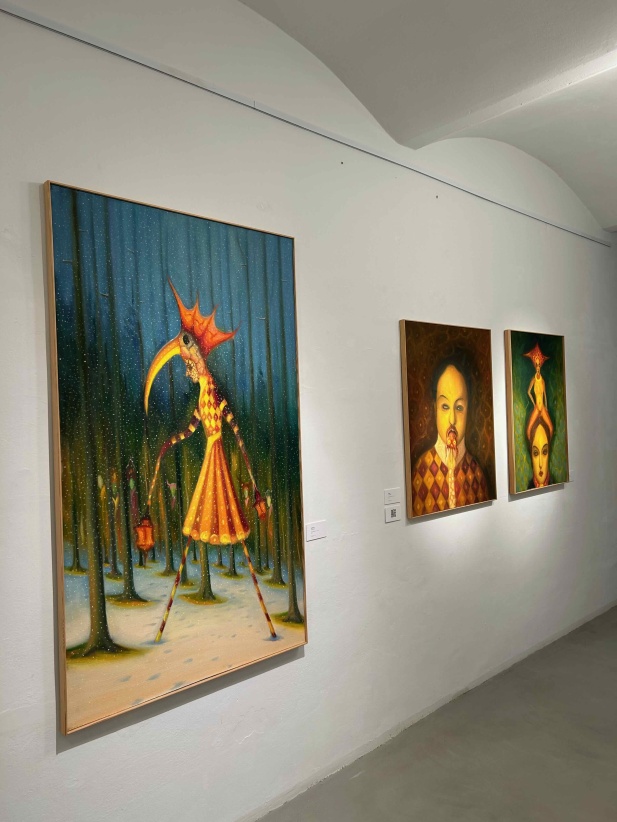 Výstava: Temná lyrika Jaroslava Valečky přináší do Prahy obrazy plné příběhů, paměti a ticha