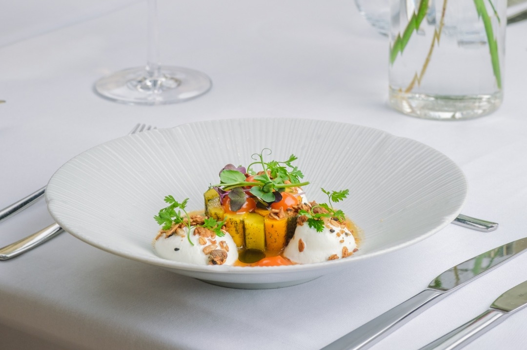 Nové sezonní menu v Le Grill: luxusní gastronomie v centru Prahy láká na jedinečné chutě