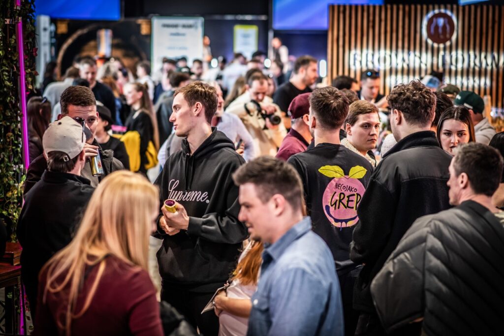 Nápojové trendy pro rok 2026: Prague Bar Show zaplnila pražské Křižíkovy pavilony k prasknutí