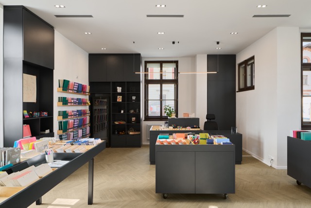 Nová zastávka u HolKy: Papelote otevírá v Holešovické tržnici prodejnu i infocentrum