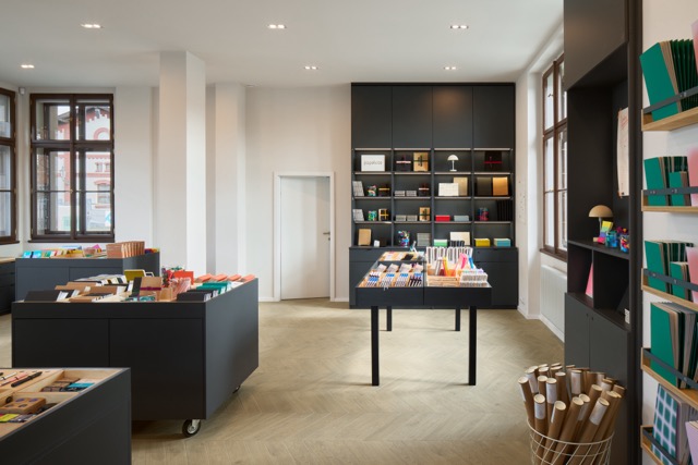 Nová zastávka u HolKy: Papelote otevírá v Holešovické tržnici prodejnu i infocentrum