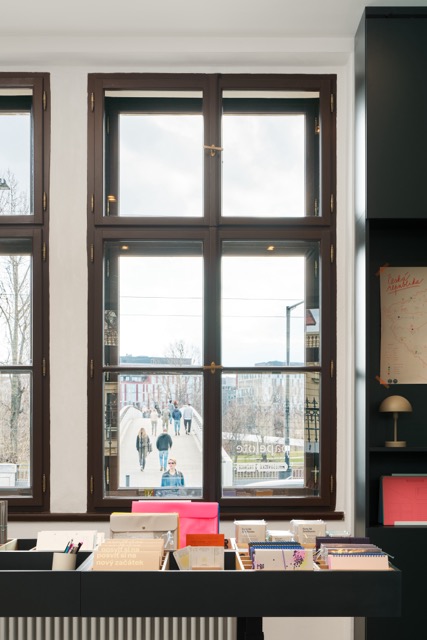 Nová zastávka u HolKy: Papelote otevírá v Holešovické tržnici prodejnu i infocentrum