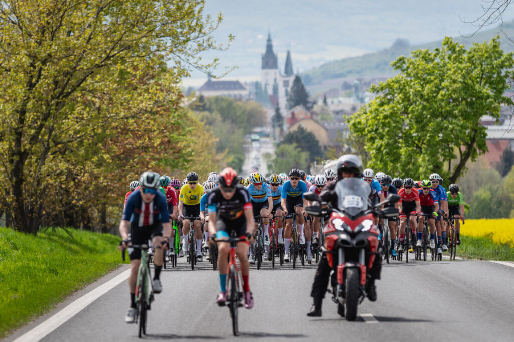 Závod míru juniorů 2026: Čtyři dny, dvě země a 400 kilometrů v sedle