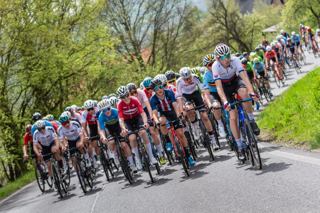 Závod míru juniorů 2026: Čtyři dny, dvě země a 400 kilometrů v sedle
