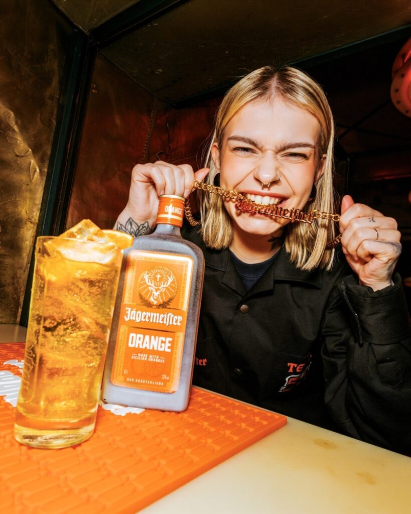 Gastro tip: Namíchejte si „Zlatokopku“. Jednoduchý drink od Jägermeister Orange