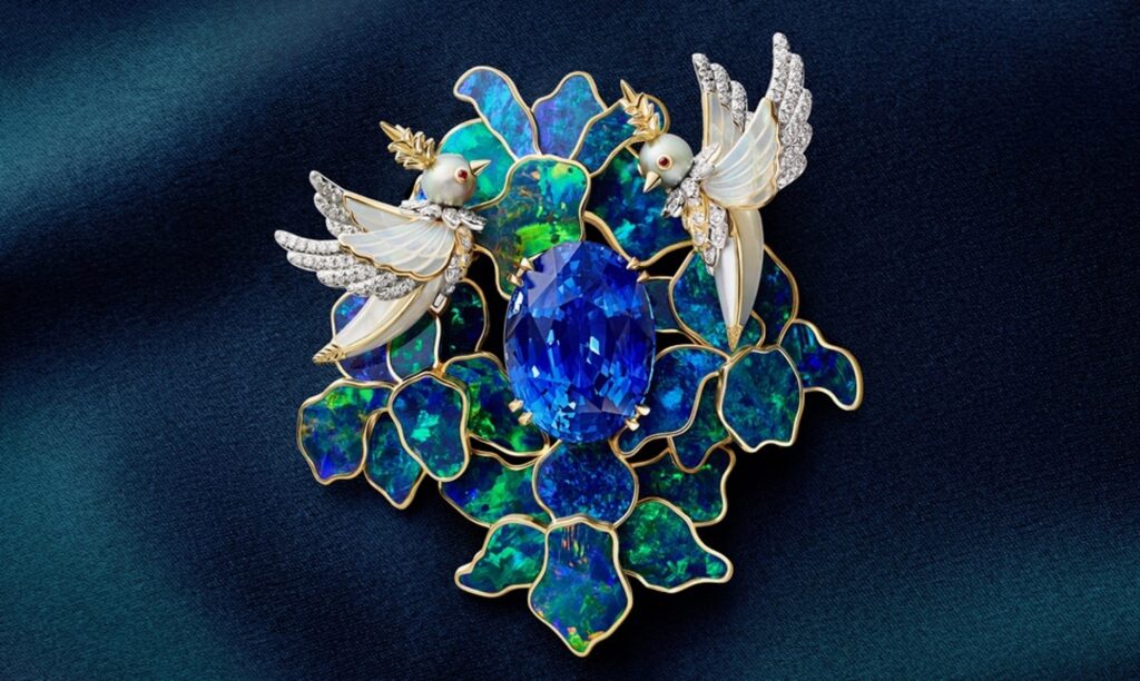 Značka Tiffany & Co. představuje Legendary Bird: The Sapphire Edition