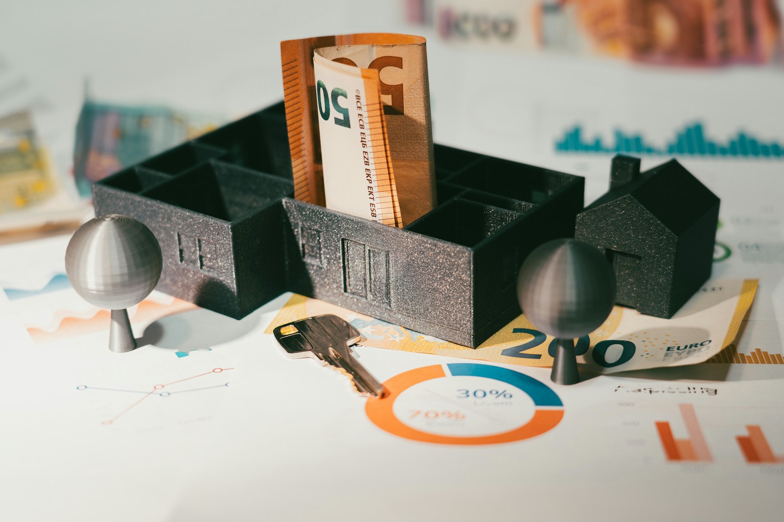 Hypotéky, bydlení a financování nemovitosti